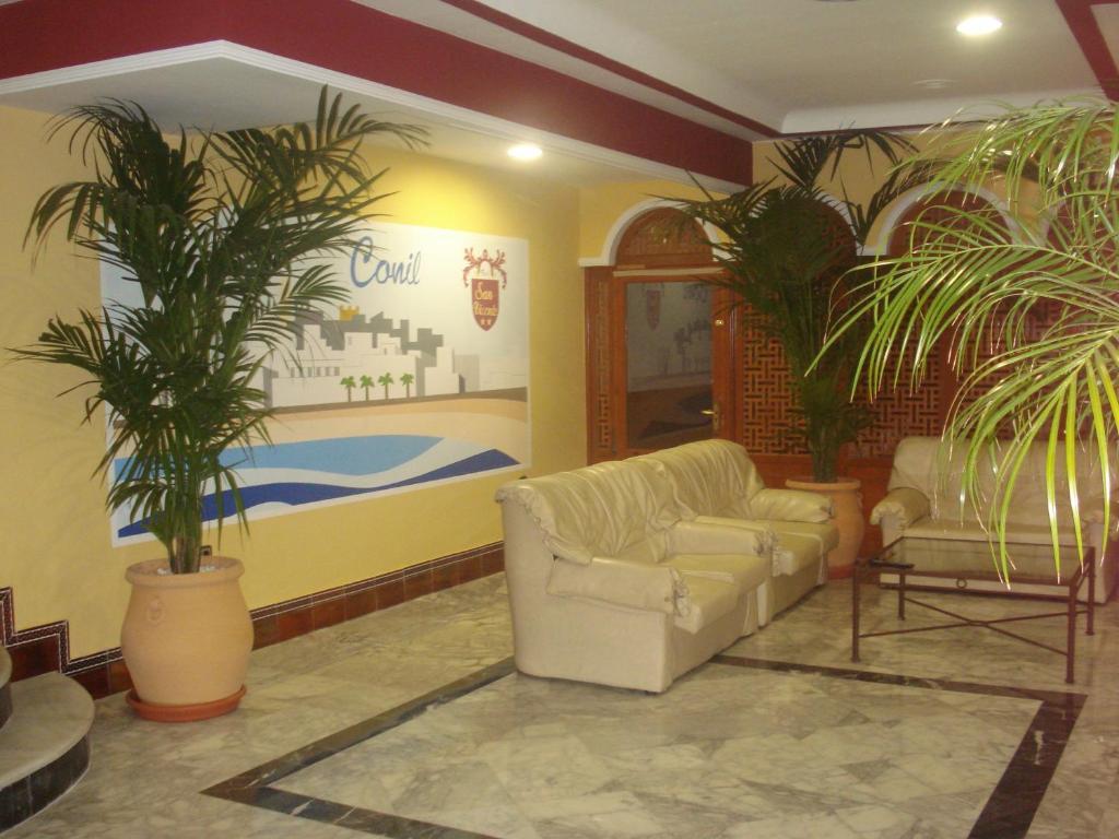 Hotel San Vicente - Centro Playa Кониль-де-ла-Фронтера Экстерьер фото