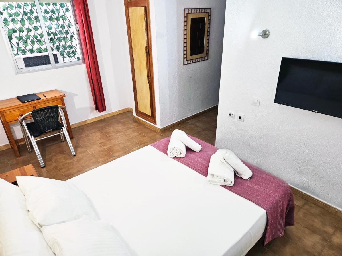 Hotel San Vicente - Centro Playa Кониль-де-ла-Фронтера Экстерьер фото
