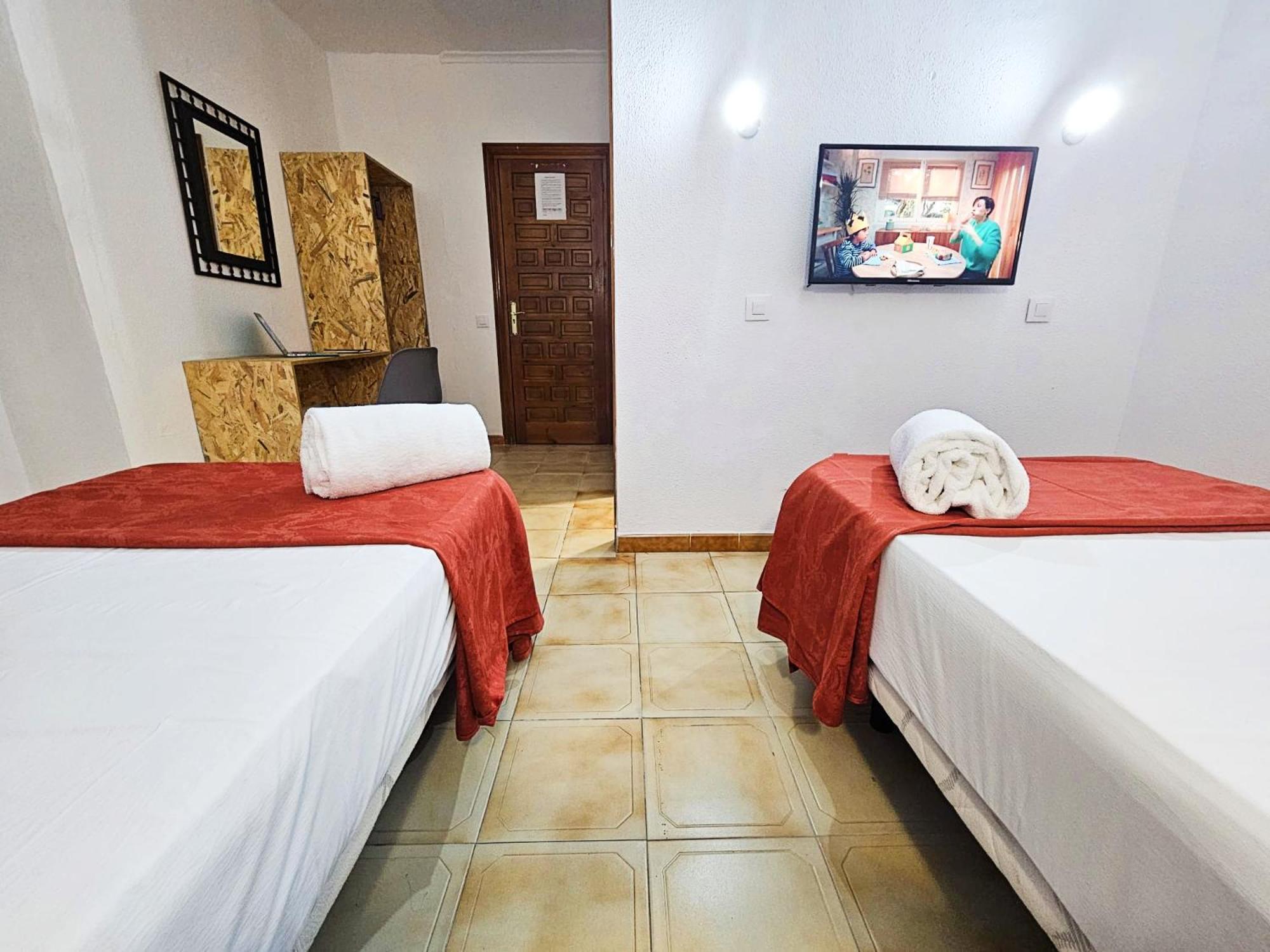 Hotel San Vicente - Centro Playa Кониль-де-ла-Фронтера Экстерьер фото