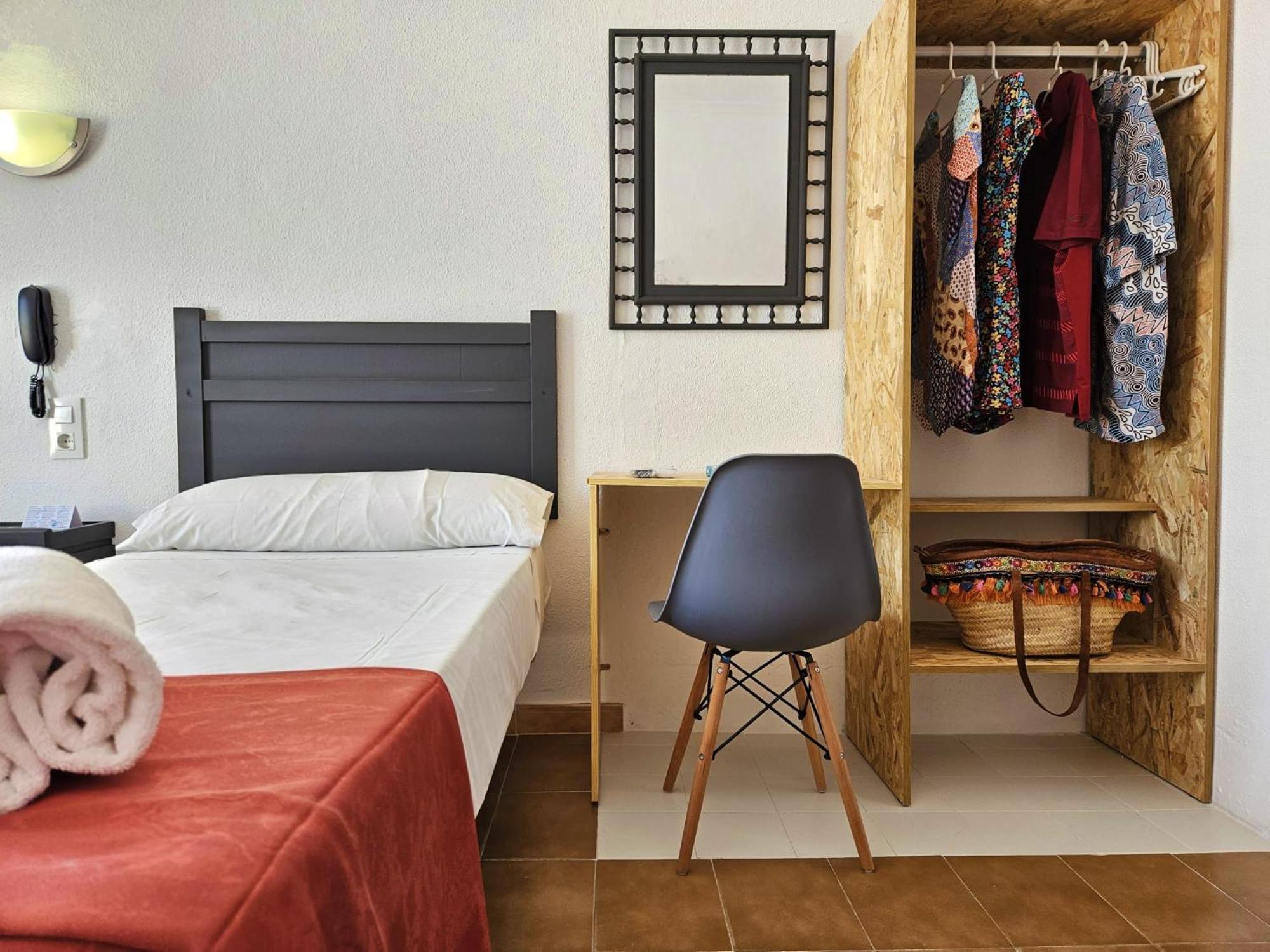 Hotel San Vicente - Centro Playa Кониль-де-ла-Фронтера Экстерьер фото