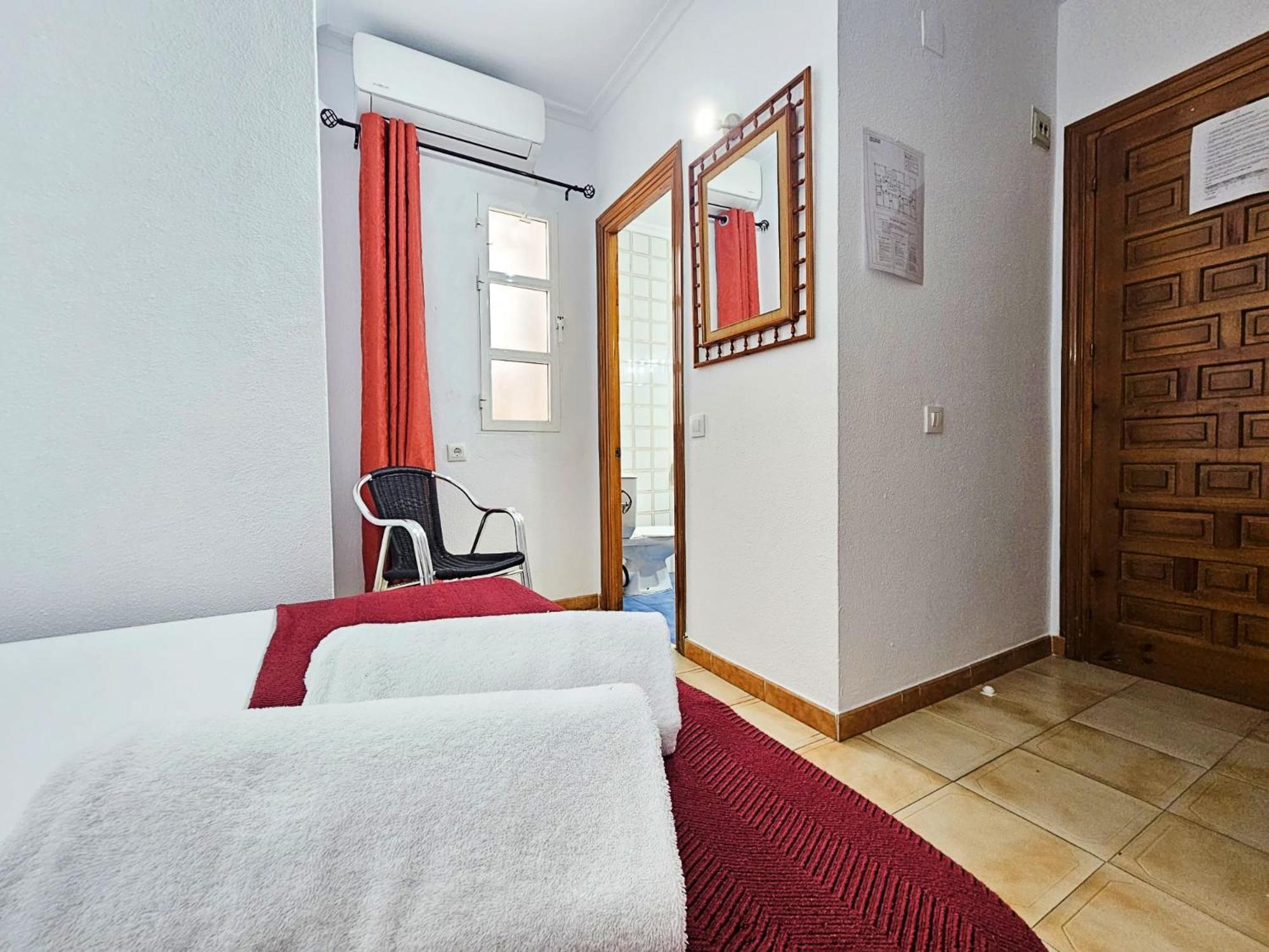 Hotel San Vicente - Centro Playa Кониль-де-ла-Фронтера Экстерьер фото